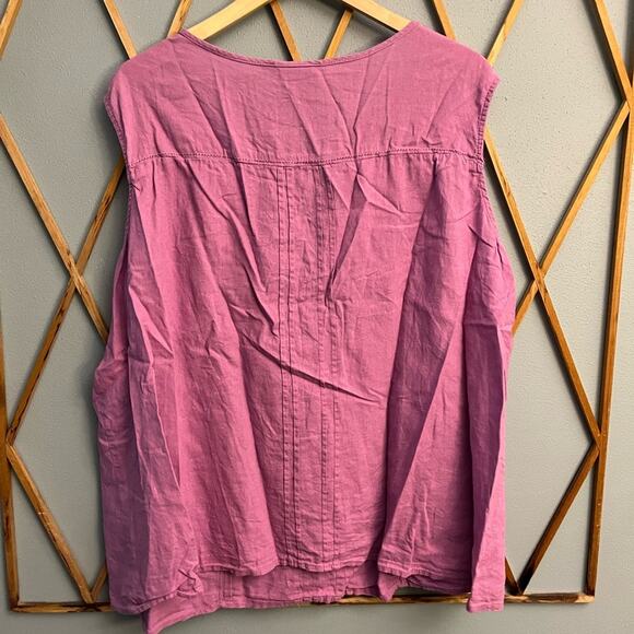 Ava Christine Linen Blend Sleeveless Blouse - Picture 2 of 4